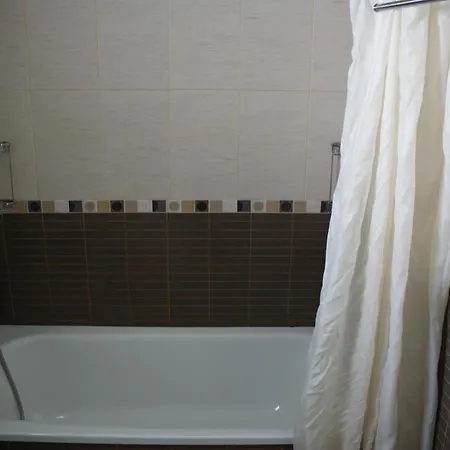 Habitación en casa particular Complex Bungamar *